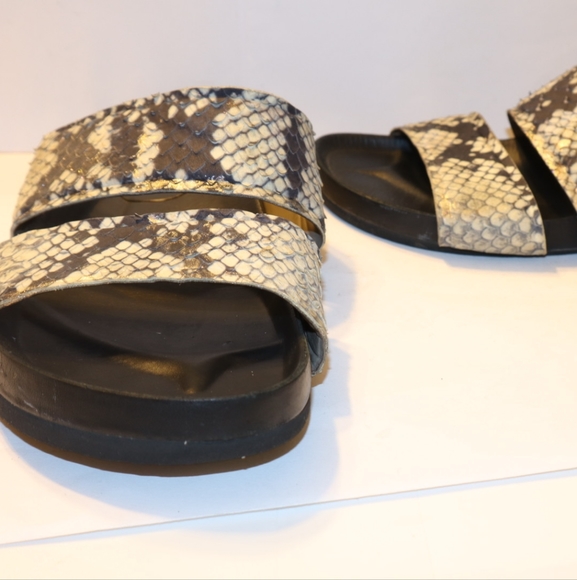 VinceOrion Python-Print Pool-Slide, Black/White - Picture 10 of 12